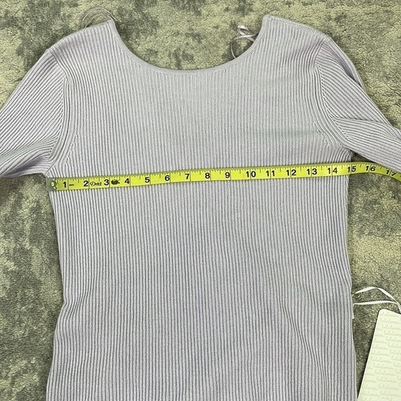 NWT Lululemon Wrap It Back Sweater Cashmere Blend Reversible Lavender Purple 8 - Picture 12 of 12